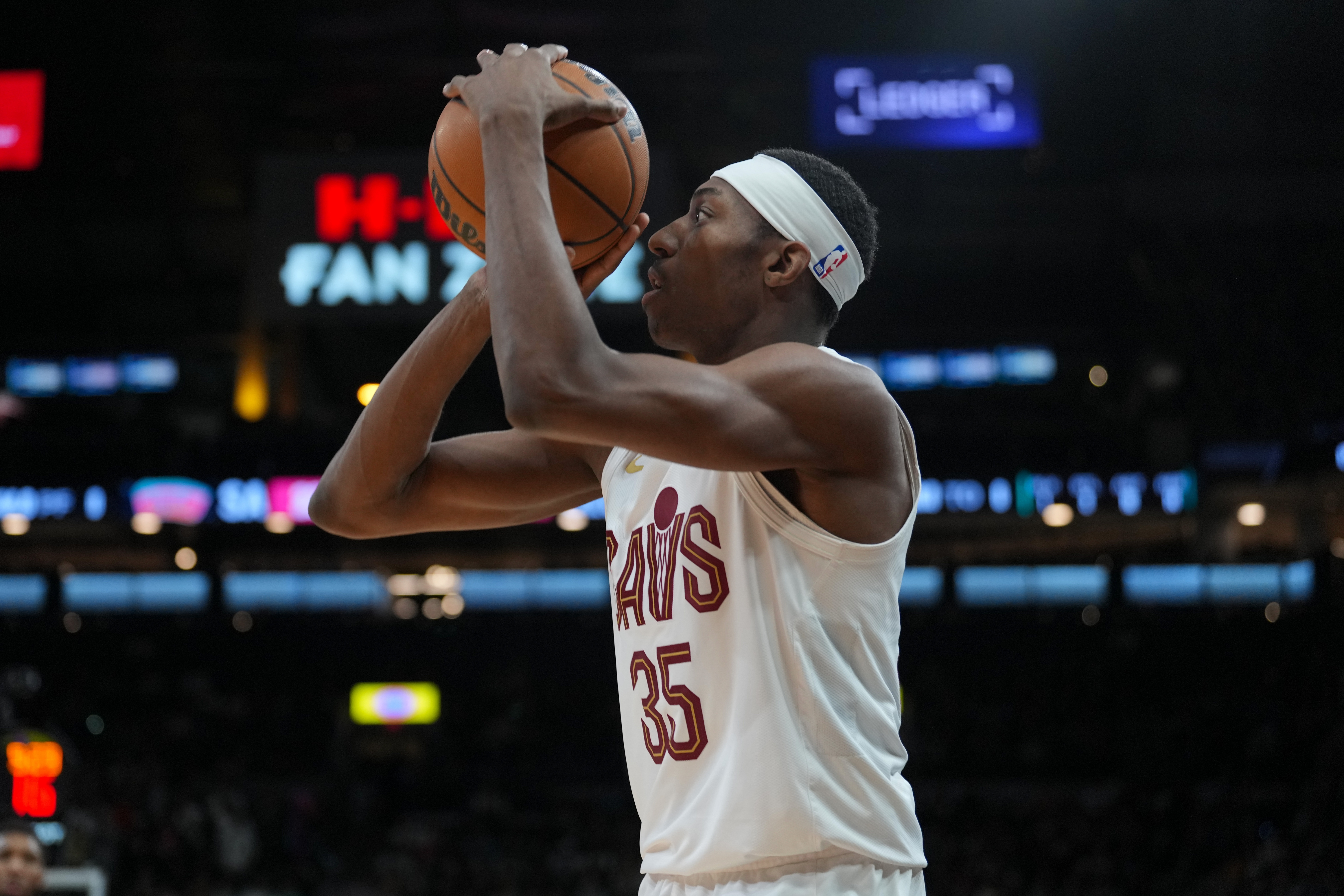 开云体育-今天我主攻！汤姆林砍生涯新高26分加8板5助 带领骑士8人上双收官